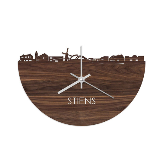 Houten skyline van Stiens