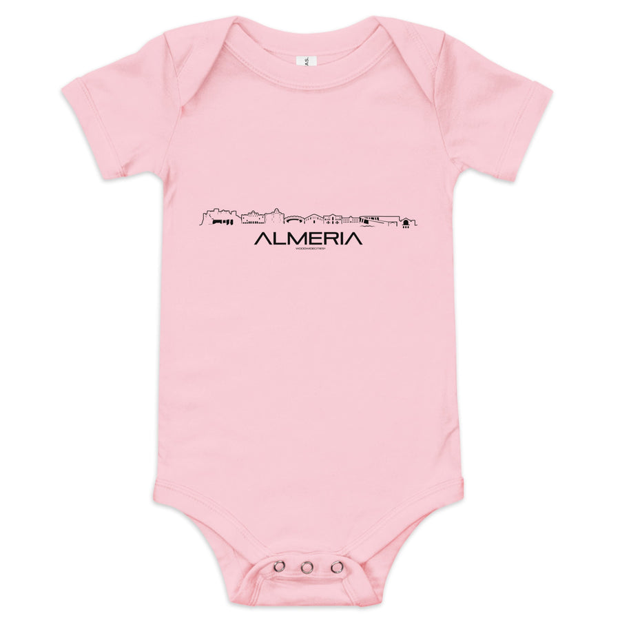 Baby Rompertje Almeria Pink 3-6m houten cadeau decoratie relatiegeschenk van WoodWideCities