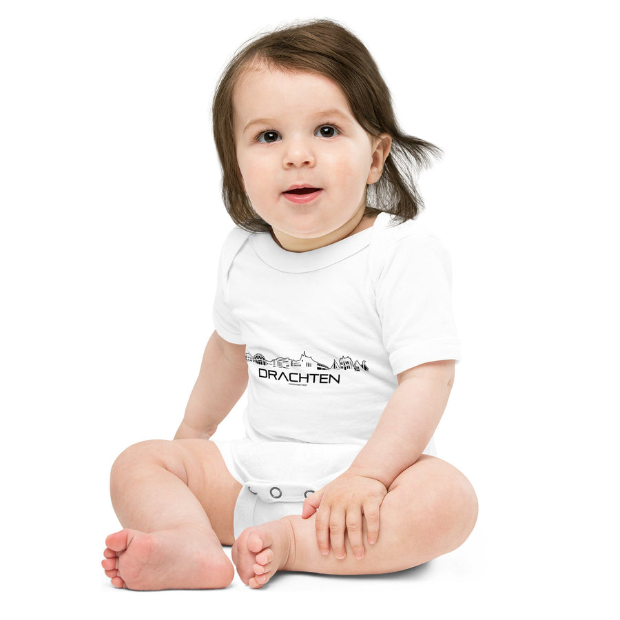 Baby Rompertje Drachten houten cadeau decoratie relatiegeschenk van WoodWideCities