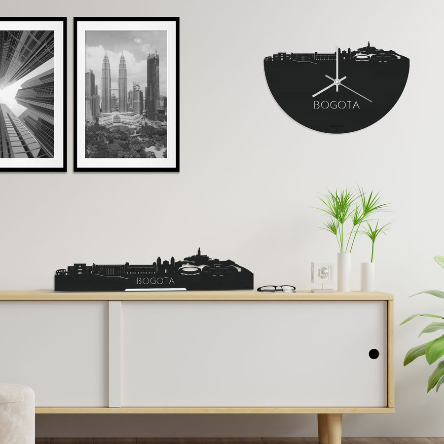 Standing Skyline Bogotá Zwart houten cadeau decoratie relatiegeschenk van WoodWideCities