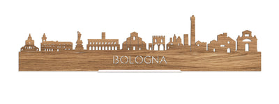 Standing Skyline Bologna Oaks
