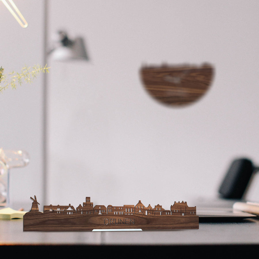 Standing Skyline Drunen Noten houten cadeau decoratie relatiegeschenk van WoodWideCities