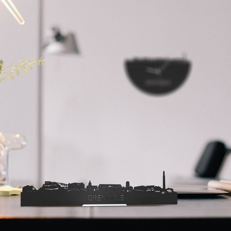 Standing Skyline Grenoble Zwart houten cadeau decoratie relatiegeschenk van WoodWideCities