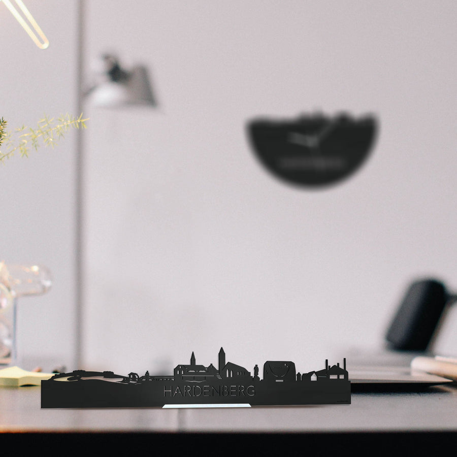 Standing Skyline Hardenberg Zwart houten cadeau decoratie relatiegeschenk van WoodWideCities