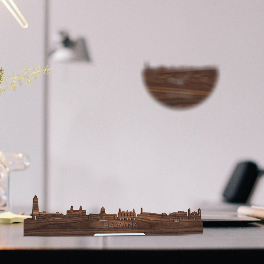 Standing Skyline Havana Noten houten cadeau decoratie relatiegeschenk van WoodWideCities