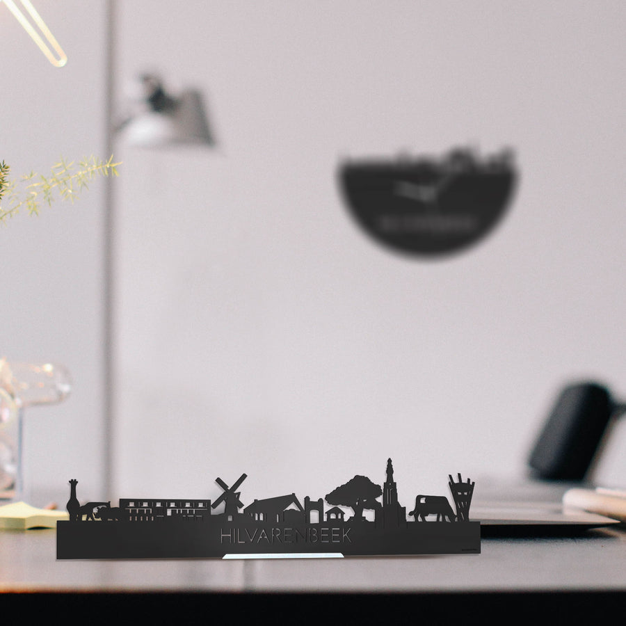 Standing Skyline Hilvarenbeek Zwart houten cadeau decoratie relatiegeschenk van WoodWideCities