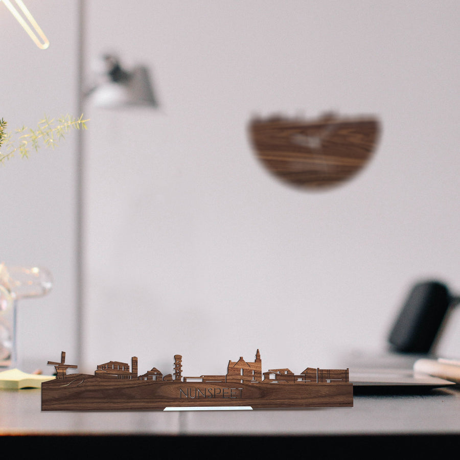 Standing Skyline Nunspeet Noten houten cadeau decoratie relatiegeschenk van WoodWideCities