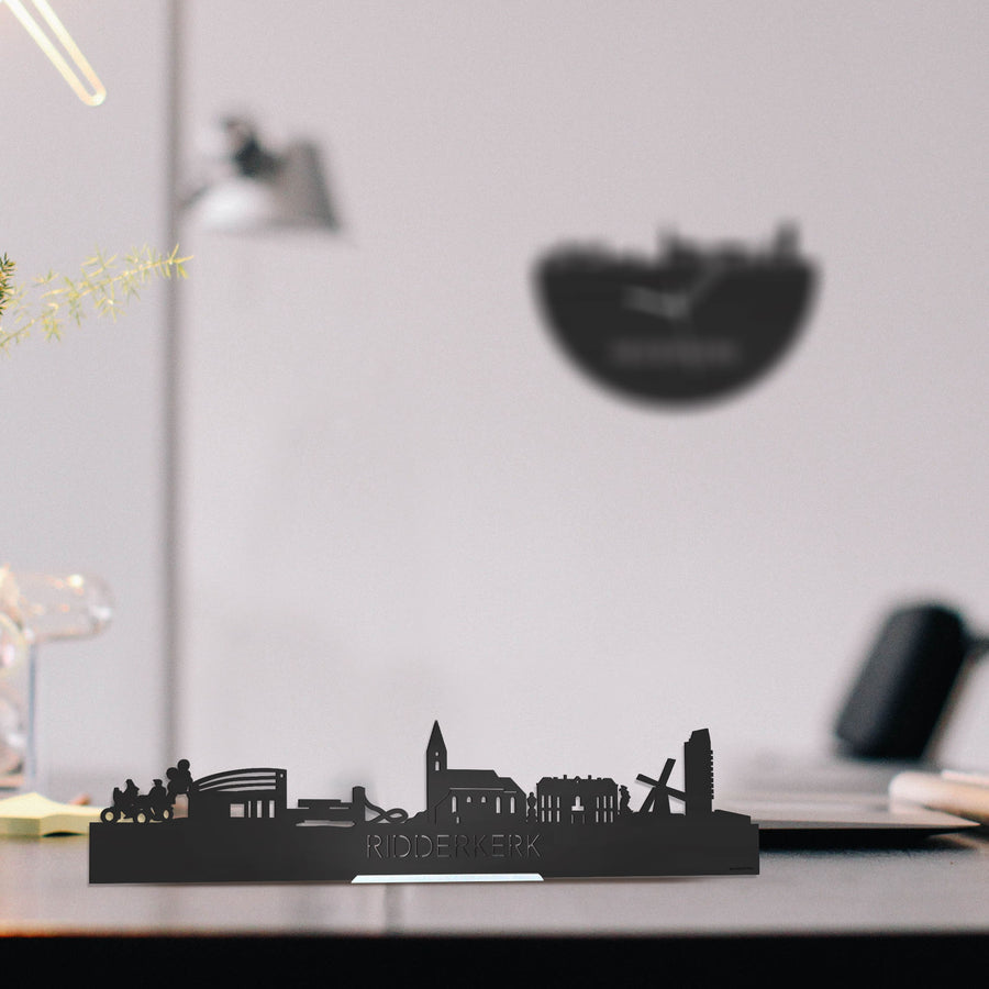 Standing Skyline Ridderkerk Zwart houten cadeau decoratie relatiegeschenk van WoodWideCities