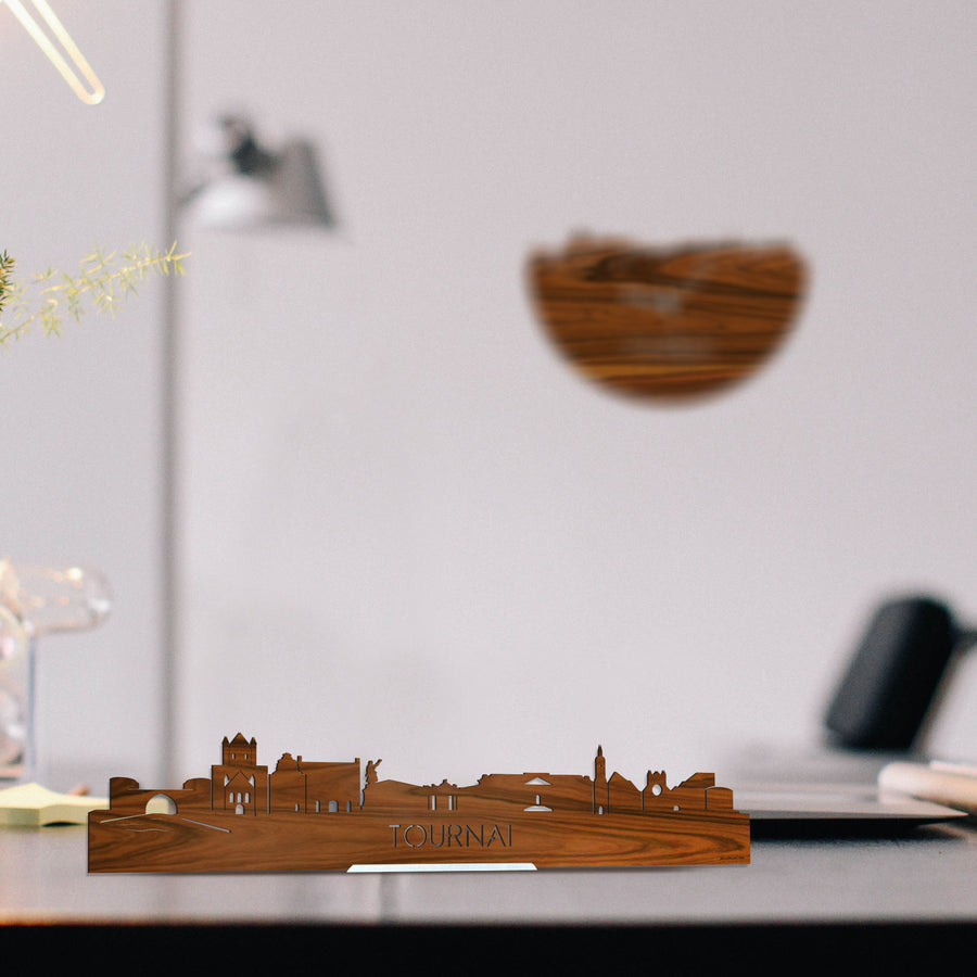 Standing Skyline Tournai Palissander houten cadeau decoratie relatiegeschenk van WoodWideCities