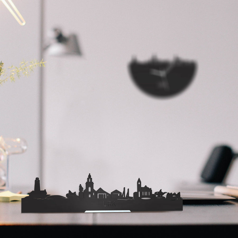 Standing Skyline Urk Zwart houten cadeau decoratie relatiegeschenk van WoodWideCities