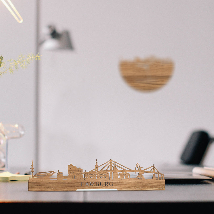 Standing Skyline Hamburg Eiken houten cadeau decoratie relatiegeschenk van WoodWideCities