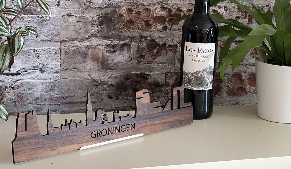 Bring the city home with a skyline of your favorite place