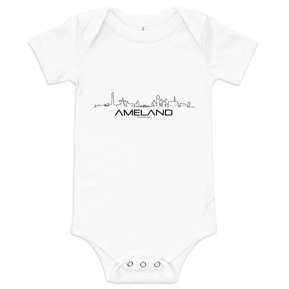 Baby Rompertje Ameland houten cadeau decoratie relatiegeschenk van WoodWideCities