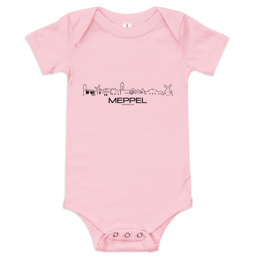 Baby Rompertje Meppel houten cadeau decoratie relatiegeschenk van WoodWideCities