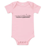 Baby Rompertje Numansdorp uniek cadeau voor baby geboren in Numansdorp geschenk van WoodWideCities