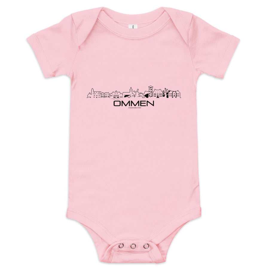 Baby Rompertje Ommen Pink 3-6m houten cadeau decoratie relatiegeschenk van WoodWideCities