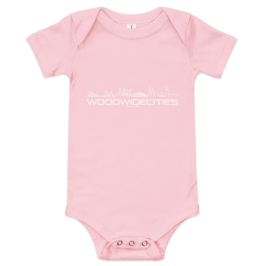 Baby Rompertje WoodWideCities Roze 3-6 m houten cadeau decoratie relatiegeschenk van WoodWideCities