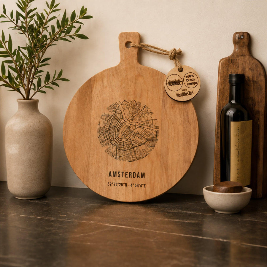 Jouw Plek Ronde Borrelplank graveren houten cadeau decoratie relatiegeschenk van WoodWideCities