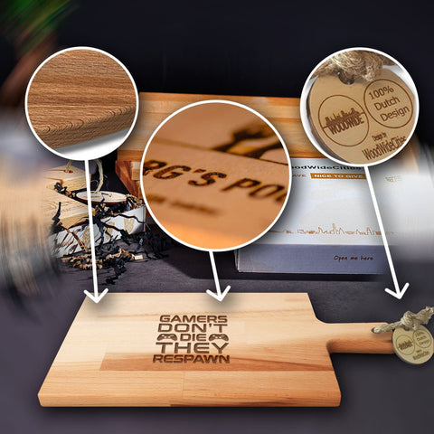Serveerplank Gamen Gamers Don't Die houten cadeau decoratie relatiegeschenk van WoodWideCities