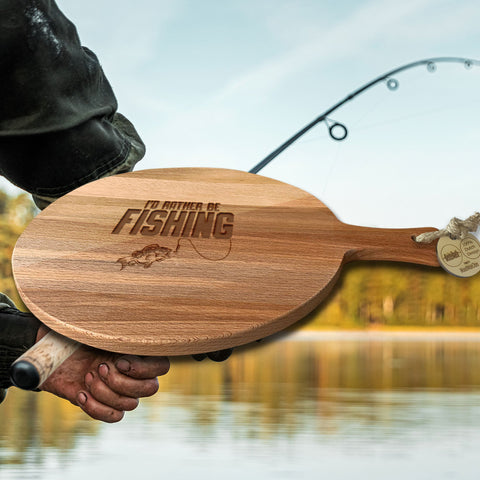 Serveerplank Rond Vissen I'd Rather Be Fishing houten cadeau decoratie relatiegeschenk van WoodWideCities