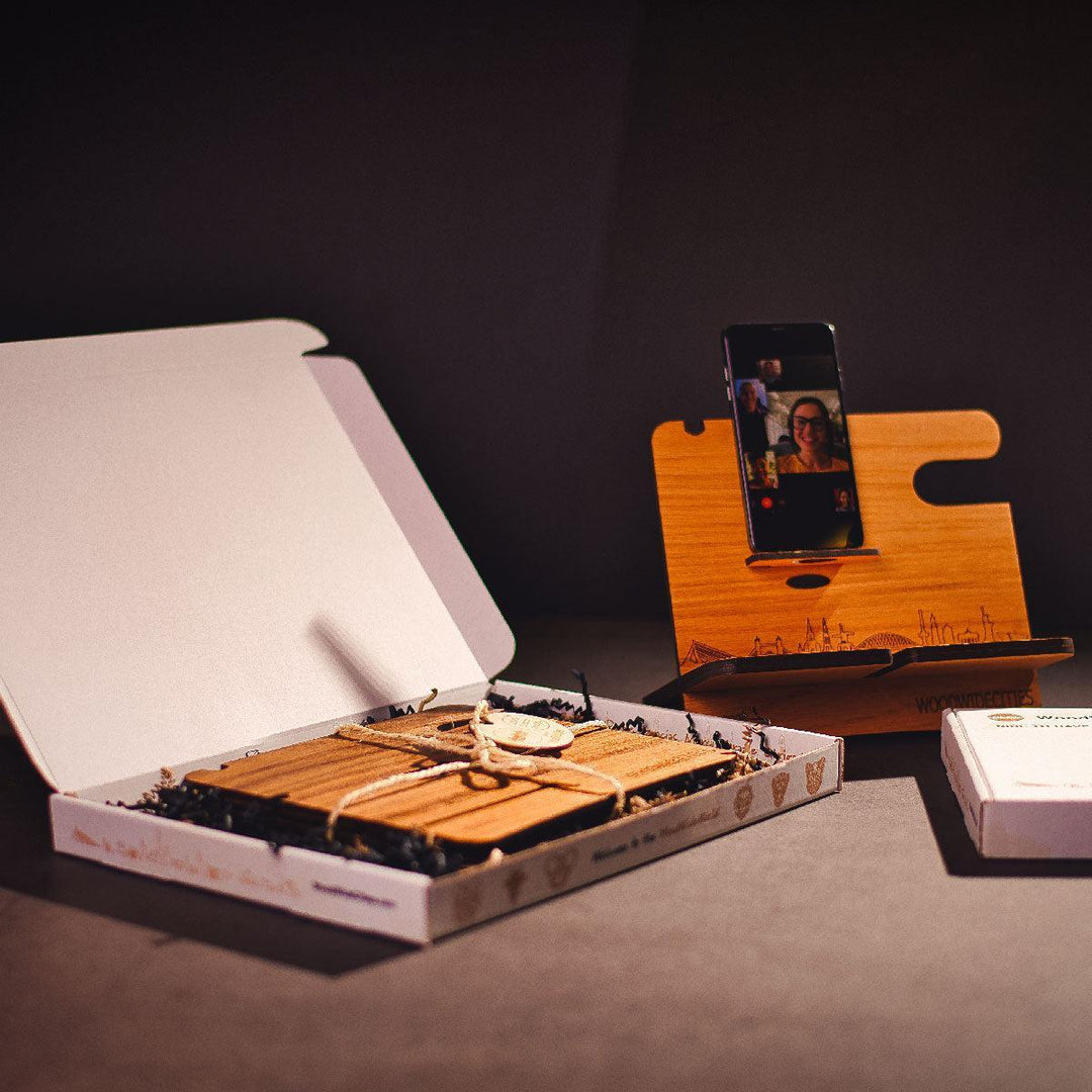 Skyline Desk Organizer Havana houten cadeau decoratie relatiegeschenk van WoodWideCities