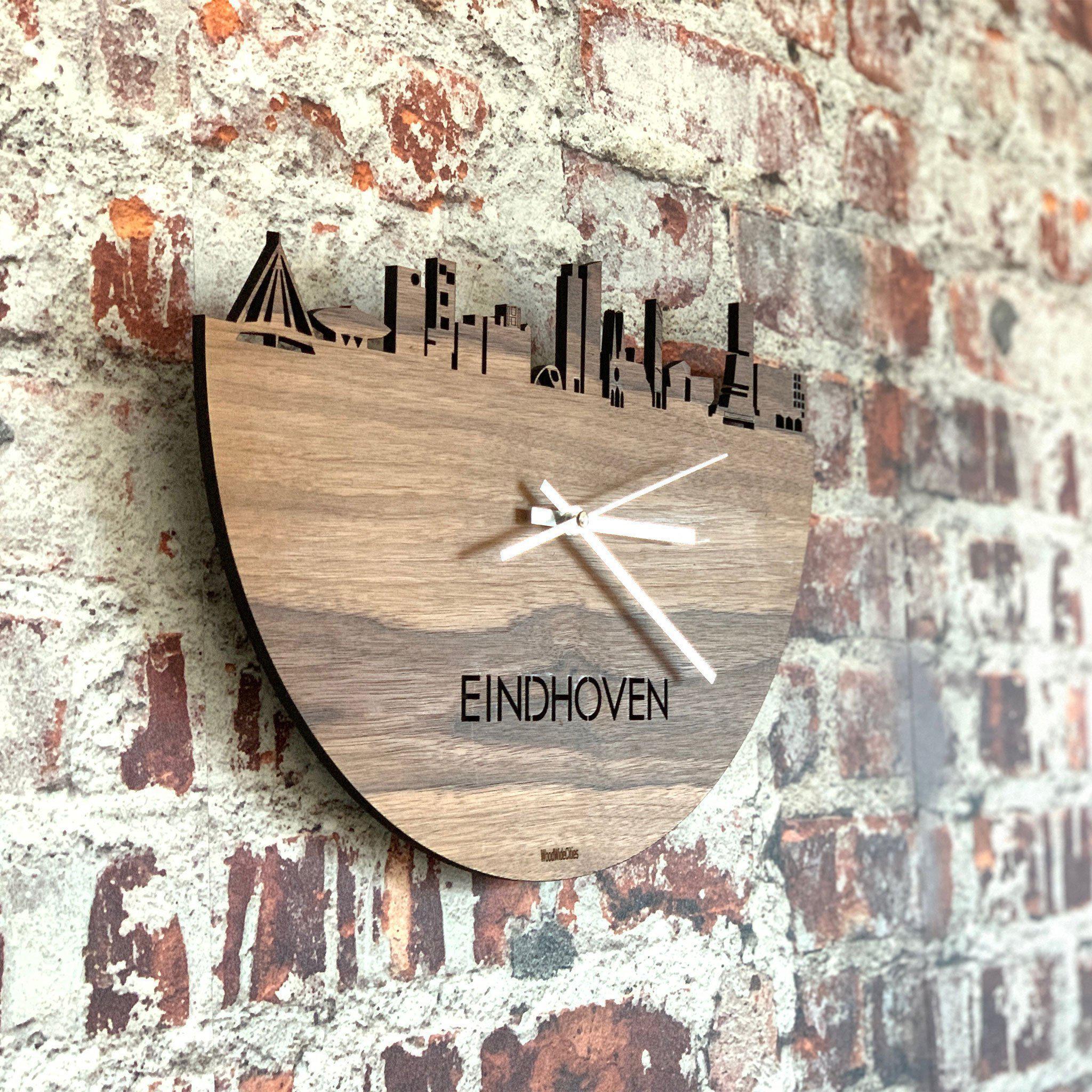 Skyline Klok Eindhoven Noten Noten houten cadeau wanddecoratie relatiegeschenk van WoodWideCities