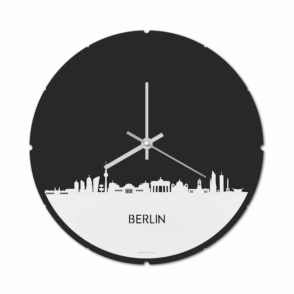 Skyline Klok Rond Berlijn Wit glanzend gerecycled kunststof cadeau decoratie relatiegeschenk van WoodWideCities