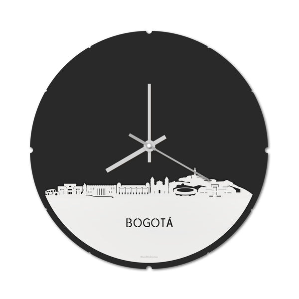 Skyline Klok Rond Bogotá Wit glanzend gerecycled kunststof cadeau decoratie relatiegeschenk van WoodWideCities
