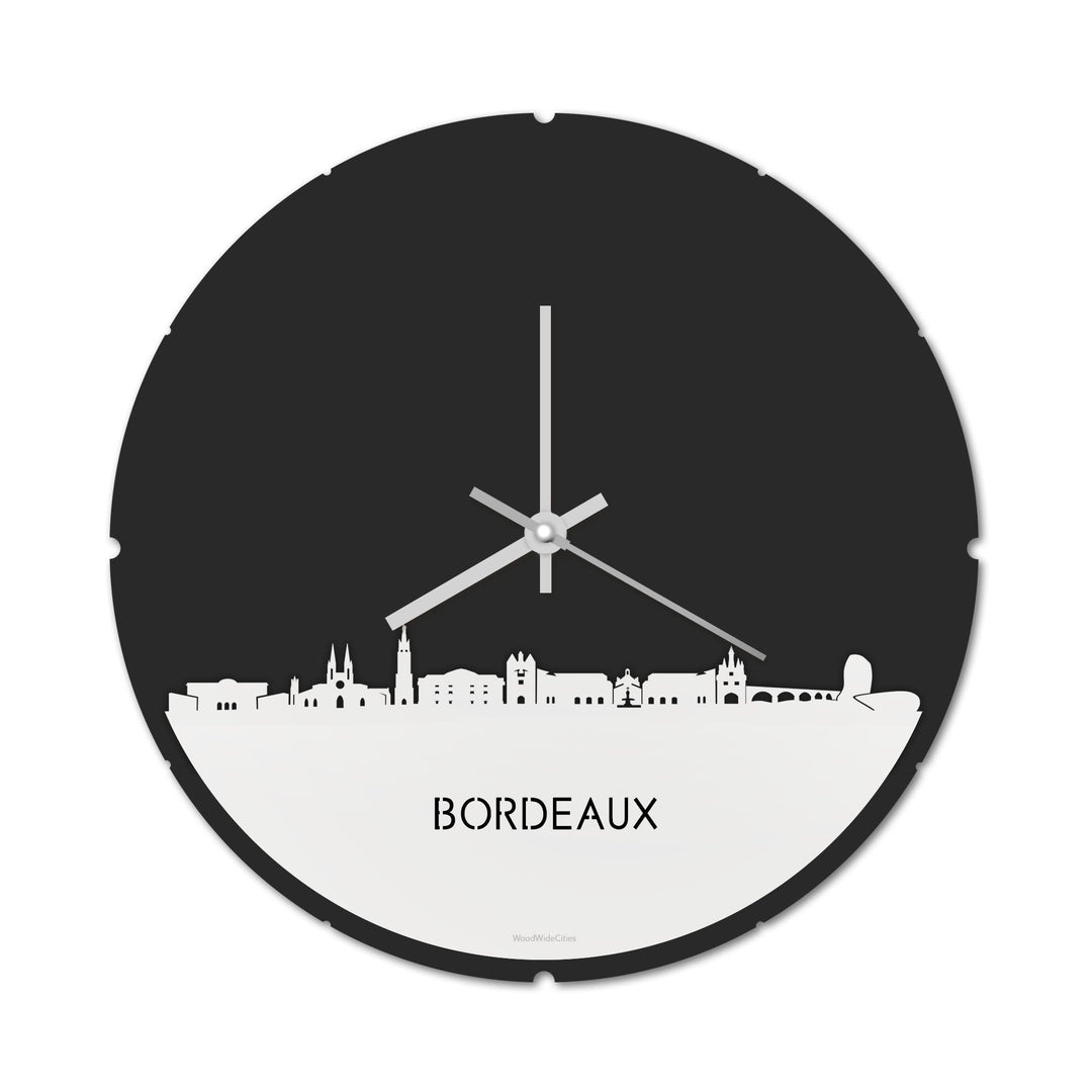 Skyline Klok Rond Bordeaux Wit glanzend gerecycled kunststof cadeau decoratie relatiegeschenk van WoodWideCities