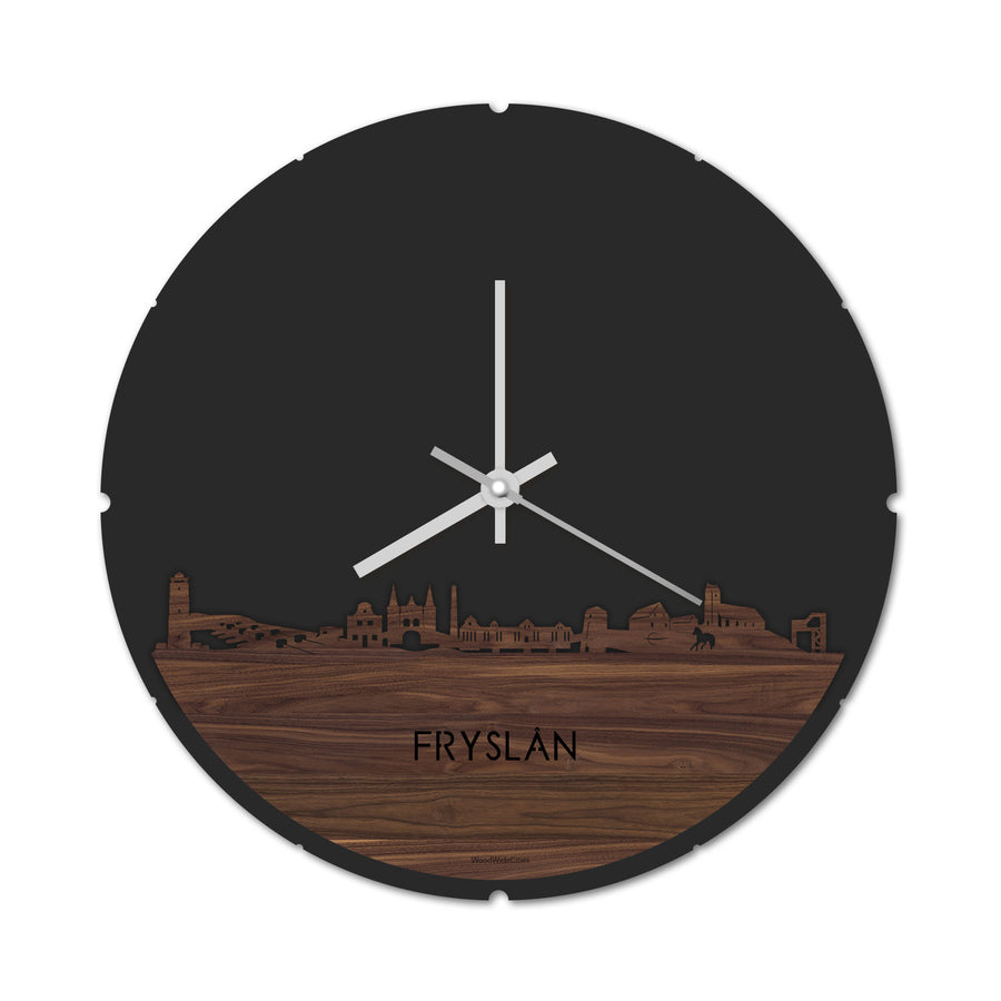 Skyline Klok Rond Fryslan Noten houten cadeau decoratie relatiegeschenk van WoodWideCities