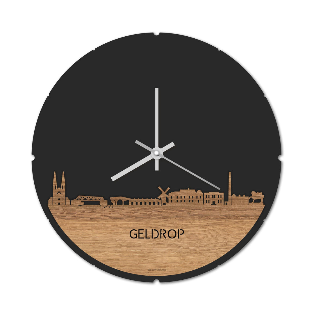 Skyline Klok Rond Geldrop Eiken houten cadeau decoratie relatiegeschenk van WoodWideCities