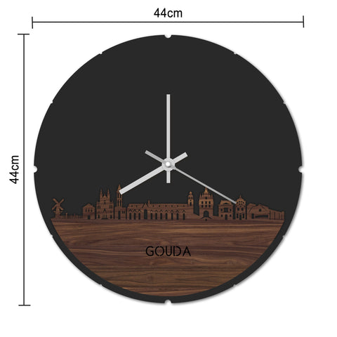 Skyline Klok Rond Gouda Noten houten cadeau decoratie relatiegeschenk van WoodWideCities