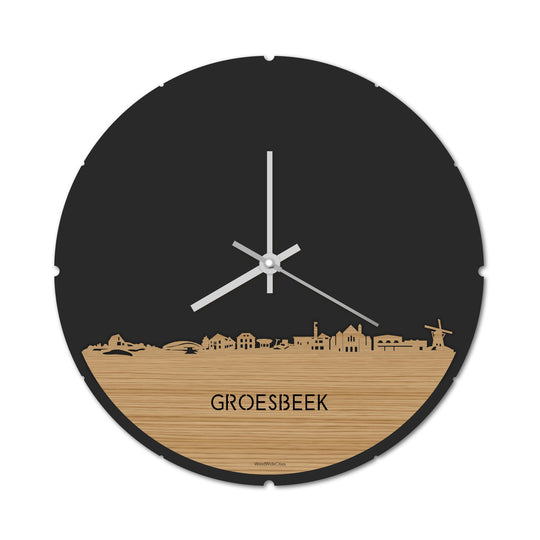 Skyline Klok Rond Groesbeek Bamboe houten cadeau decoratie relatiegeschenk van WoodWideCities