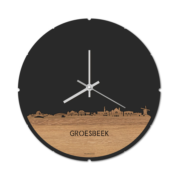 Skyline Klok Groesbeek Eiken houten cadeau decoratie relatiegeschenk van WoodWideCities