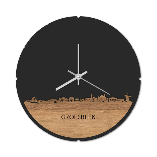 Skyline Klok Groesbeek Eiken houten cadeau decoratie relatiegeschenk van WoodWideCities
