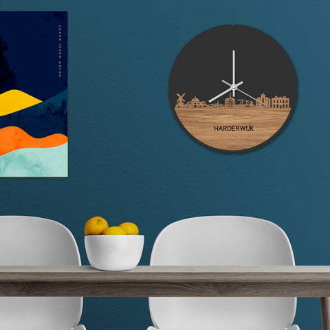 Skyline Klok Rond Harderwijk Eiken houten cadeau decoratie relatiegeschenk van WoodWideCities