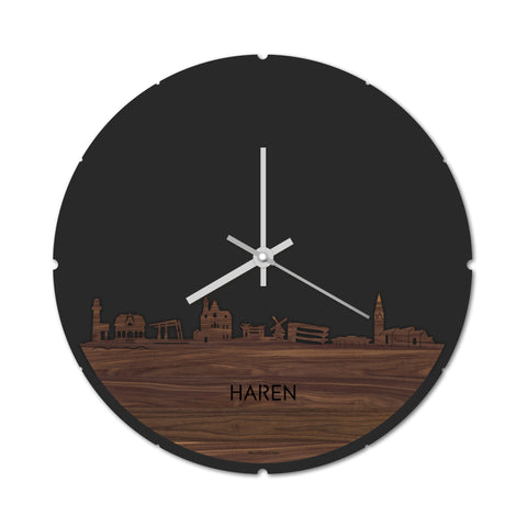 Skyline Klok Rond Haren Noten houten cadeau decoratie relatiegeschenk van WoodWideCities