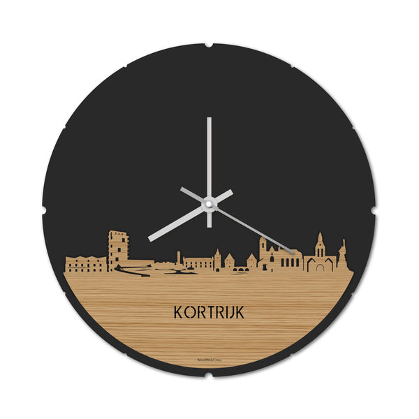 Skyline Klok Rond Kortrijk Bamboe houten cadeau decoratie relatiegeschenk van WoodWideCities