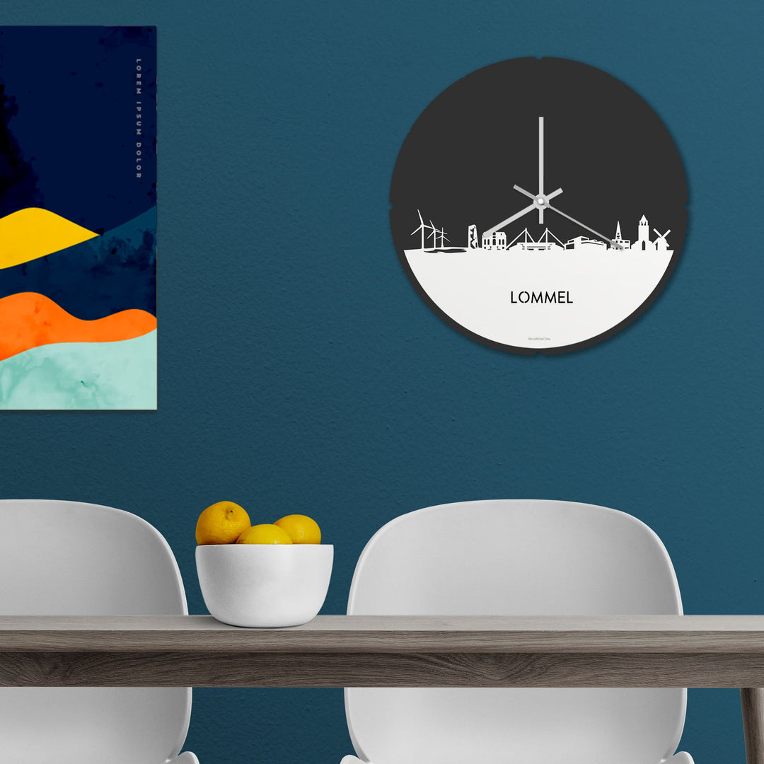 Skyline Klok Rond Lommel Wit glanzend gerecycled kunststof cadeau decoratie relatiegeschenk van WoodWideCities