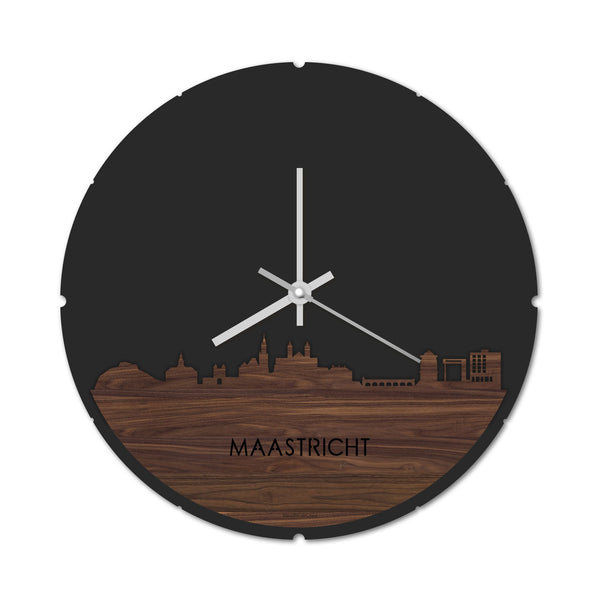 Skyline Klok Rond Maastricht Noten houten cadeau decoratie relatiegeschenk van WoodWideCities