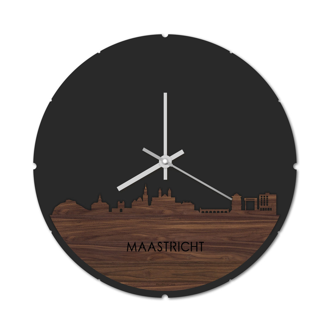 Skyline Klok Rond Maastricht Noten houten cadeau decoratie relatiegeschenk van WoodWideCities