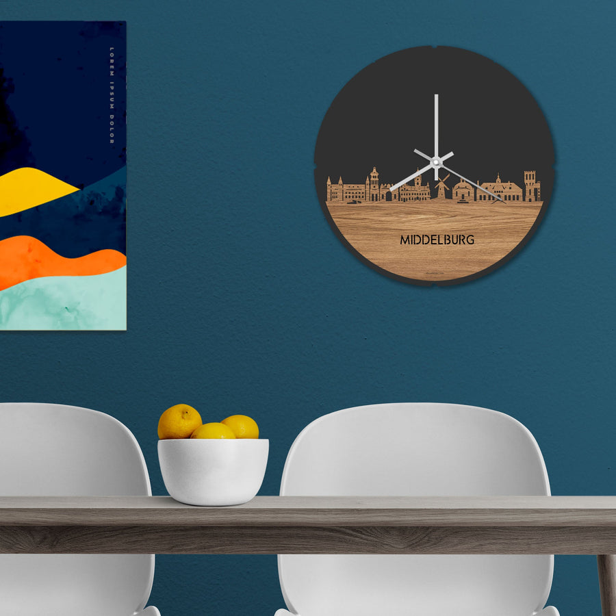 Skyline Klok Rond Middelburg Eiken houten cadeau decoratie relatiegeschenk van WoodWideCities
