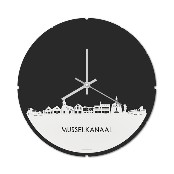 Skyline Klok Rond Musselkanaal Wit glanzend gerecycled kunststof cadeau decoratie relatiegeschenk van WoodWideCities