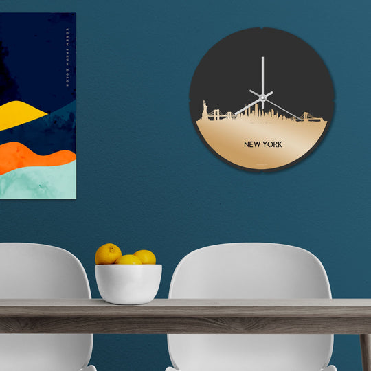 Skyline Klok Rond New York Metallic Goud gerecycled kunststof cadeau decoratie relatiegeschenk van WoodWideCities