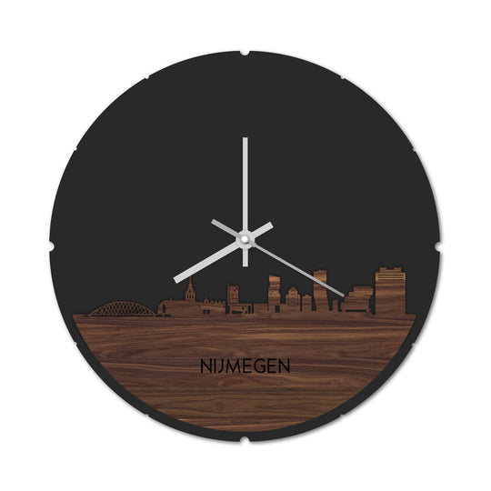 Skyline Klok Rond Nijmegen Noten houten cadeau decoratie relatiegeschenk van WoodWideCities