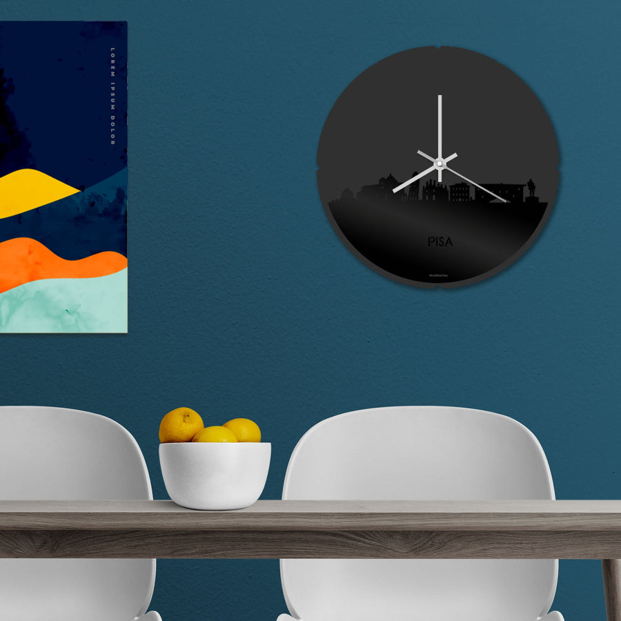 Skyline Klok Rond Pisa Zwart glanzend gerecycled kunststof cadeau decoratie relatiegeschenk van WoodWideCities