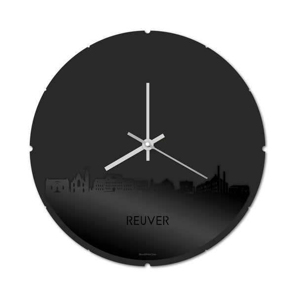 Skyline Klok Rond Reuver Zwart glanzend gerecycled kunststof cadeau decoratie relatiegeschenk van WoodWideCities