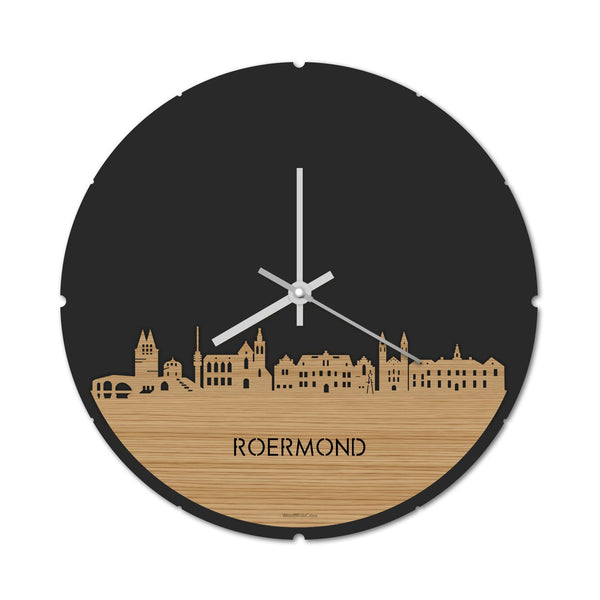 Skyline Klok Rond Roermond Bamboe houten cadeau decoratie relatiegeschenk van WoodWideCities