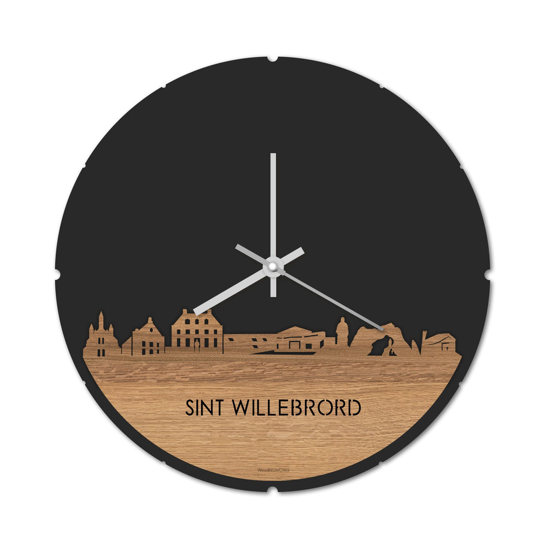 Skyline Klok Rond Sint Willebrord Eiken houten cadeau decoratie relatiegeschenk van WoodWideCities