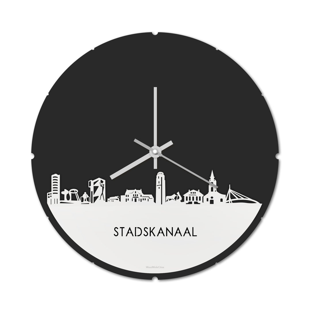 Skyline Klok Rond Stadskanaal Wit glanzend gerecycled kunststof cadeau decoratie relatiegeschenk van WoodWideCities